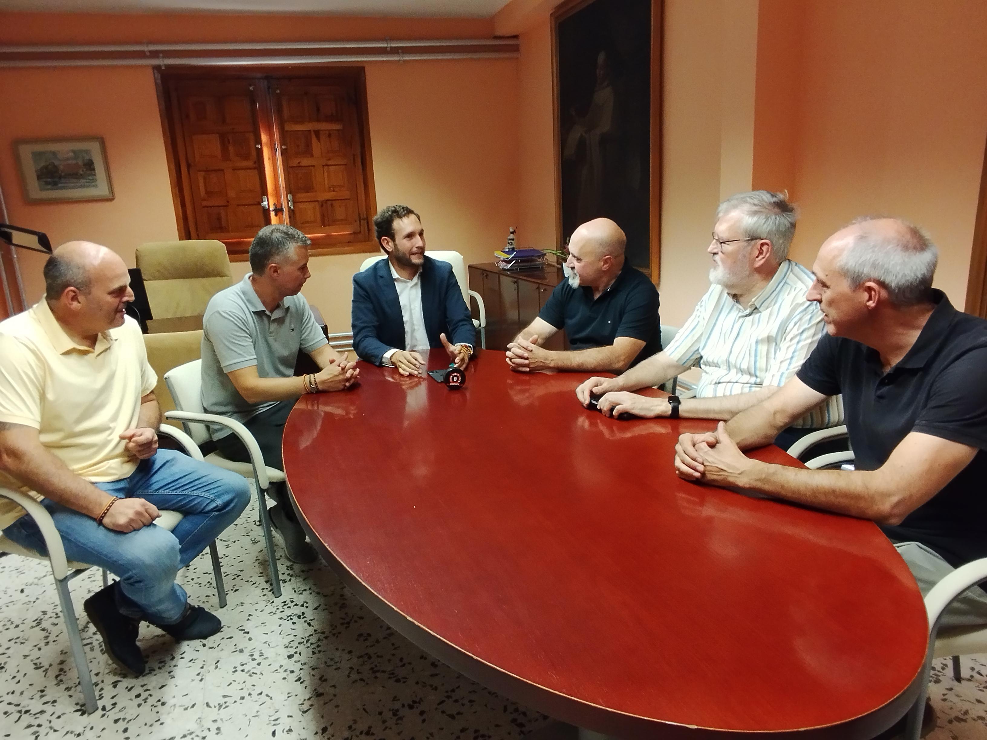 Reunión en el ayto con el CH Jaca