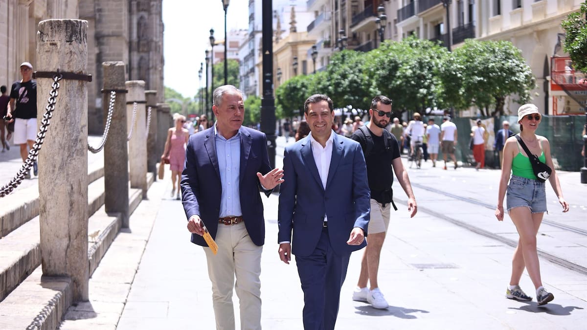 PP y PSOE se enzarzan en la antena de Radio Sevilla sobre el proyecto de entoldado de la Avenida de la Constitución