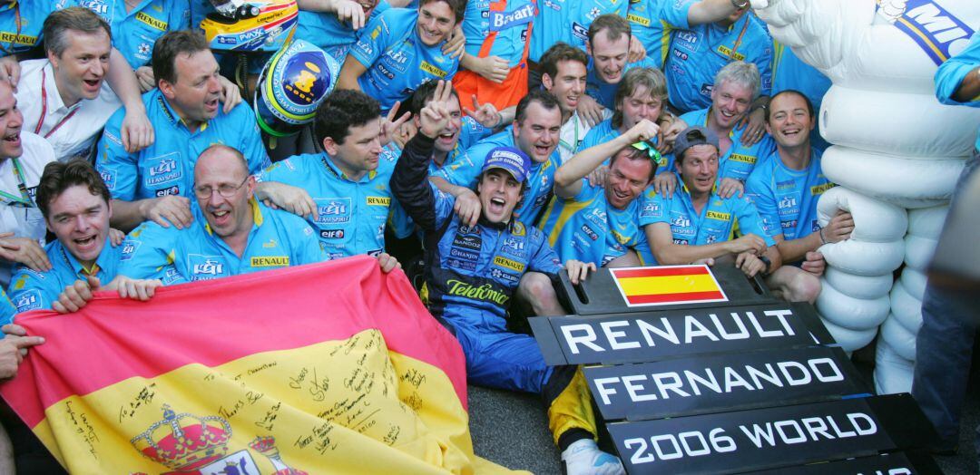 Fernando Alonso, tras ganar su segundo título de Fórmula 1 en 2006