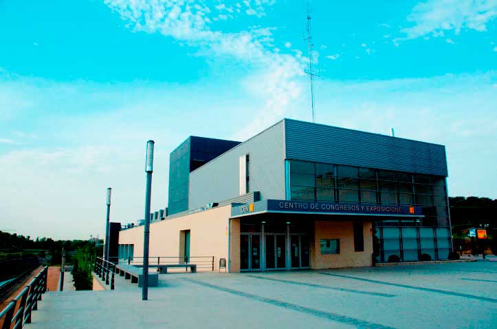 La conferencia tendrá lugar en el centro de congresos de Barbastro. Foto: Ayuntamiento de Barbastro