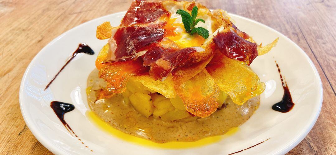 Huevos rotos con jamón 