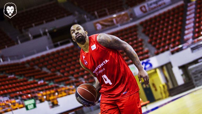 Bo McCalebb en su presentación como jugador de Tecnyconta en diciembre de 2017