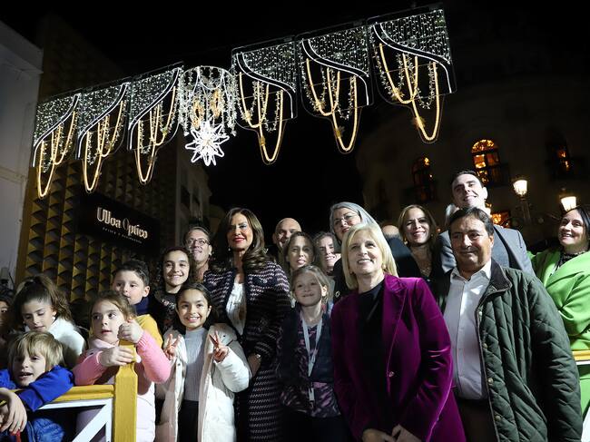 La alcaldesa durante el acto del encendido de las luces de Navidad