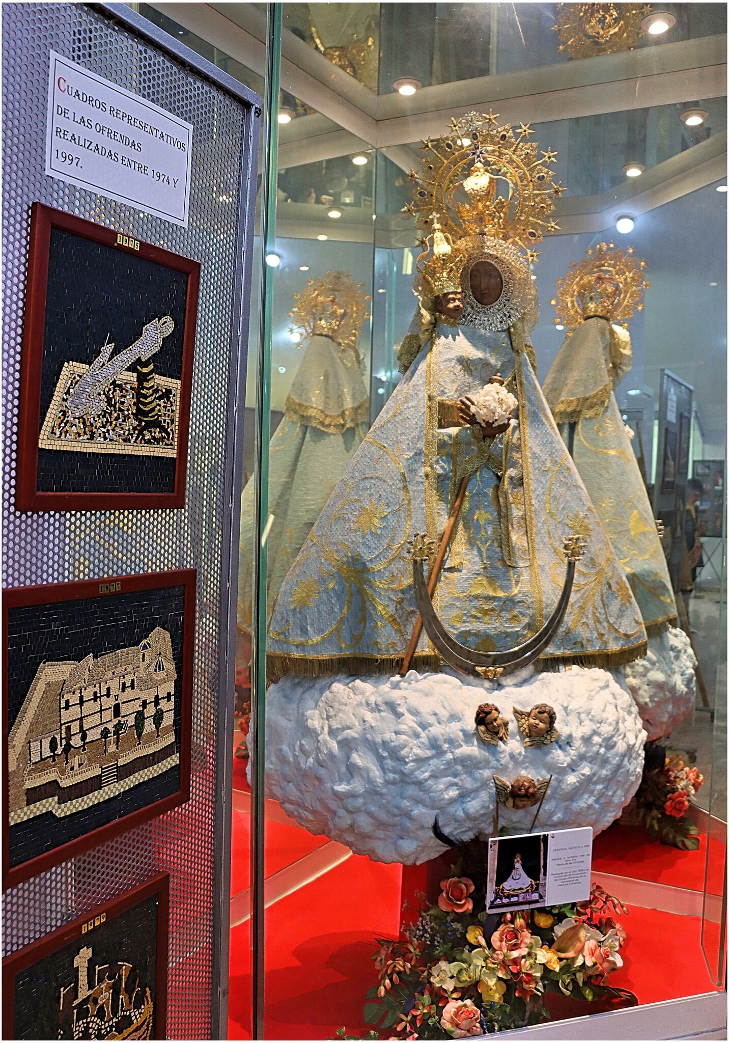 Réplica de la imagen de la Virgen de Las Virtudes