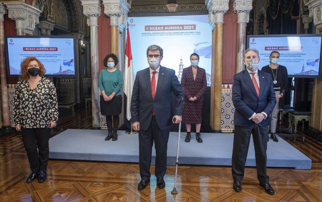 Presentación del plan Bilbao Aurrera 2021 en el ayuntamiento