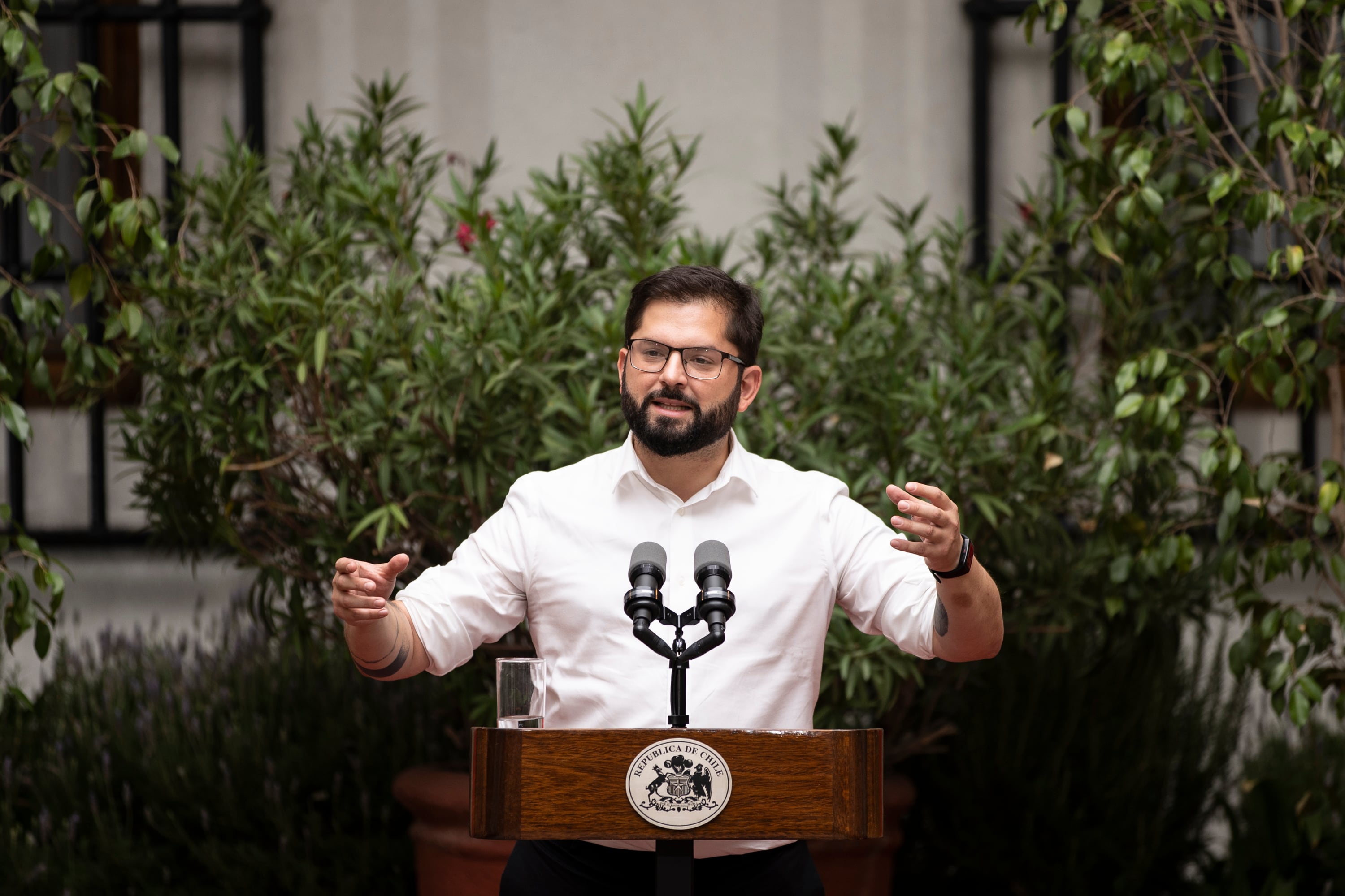 El presidente de Chile, Gabriel Boric, durante una conferencia de prensa en el Palacio de La Moneda en Santiago (Chile)