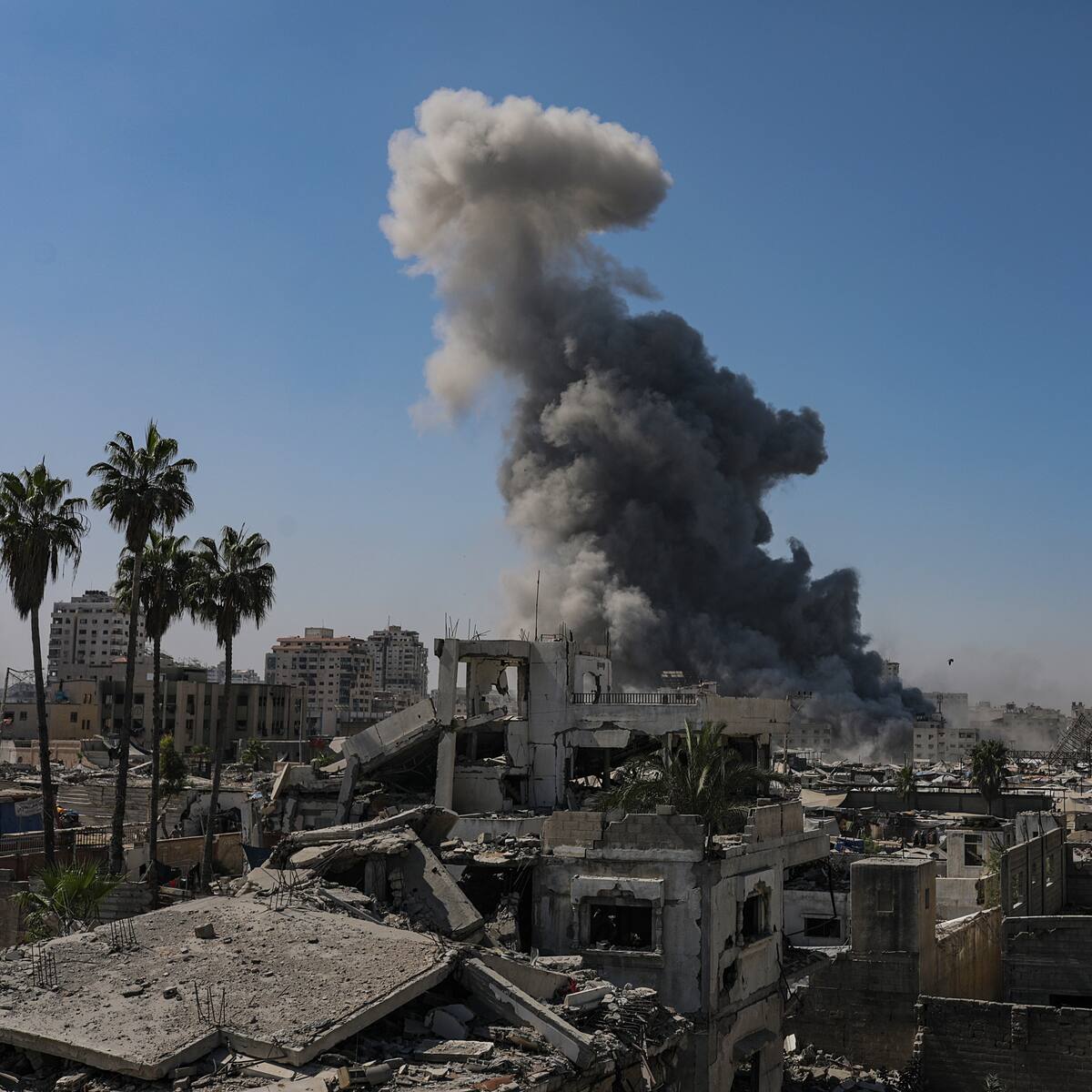 El Ejército israelí exige la evacuación forzosa del barrio de Rimal, en Ciudad de Gaza