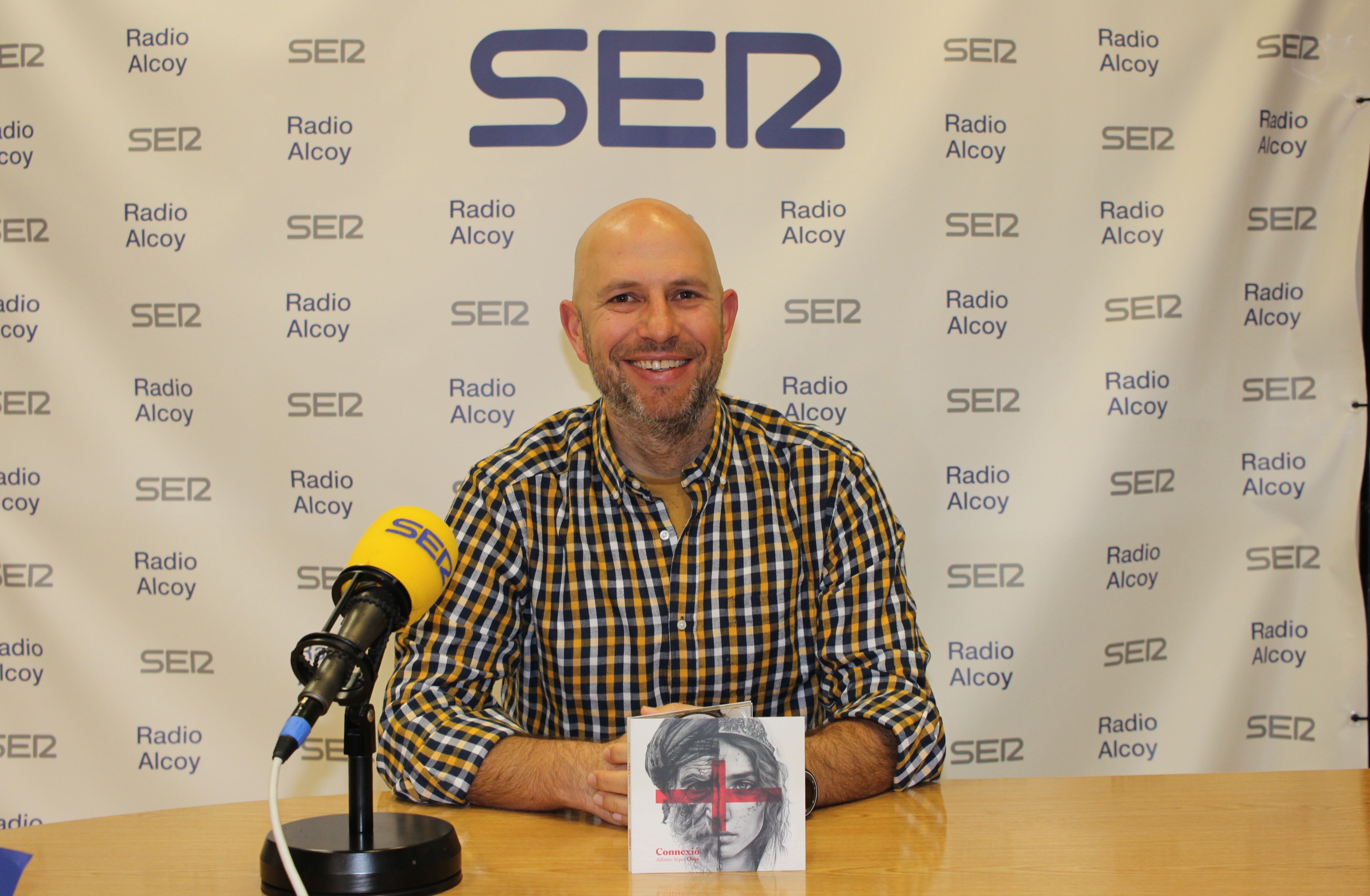 Alfonso Yépez, Chipi, presenta el seu primer disc monogràfic de música festera: Connexió.