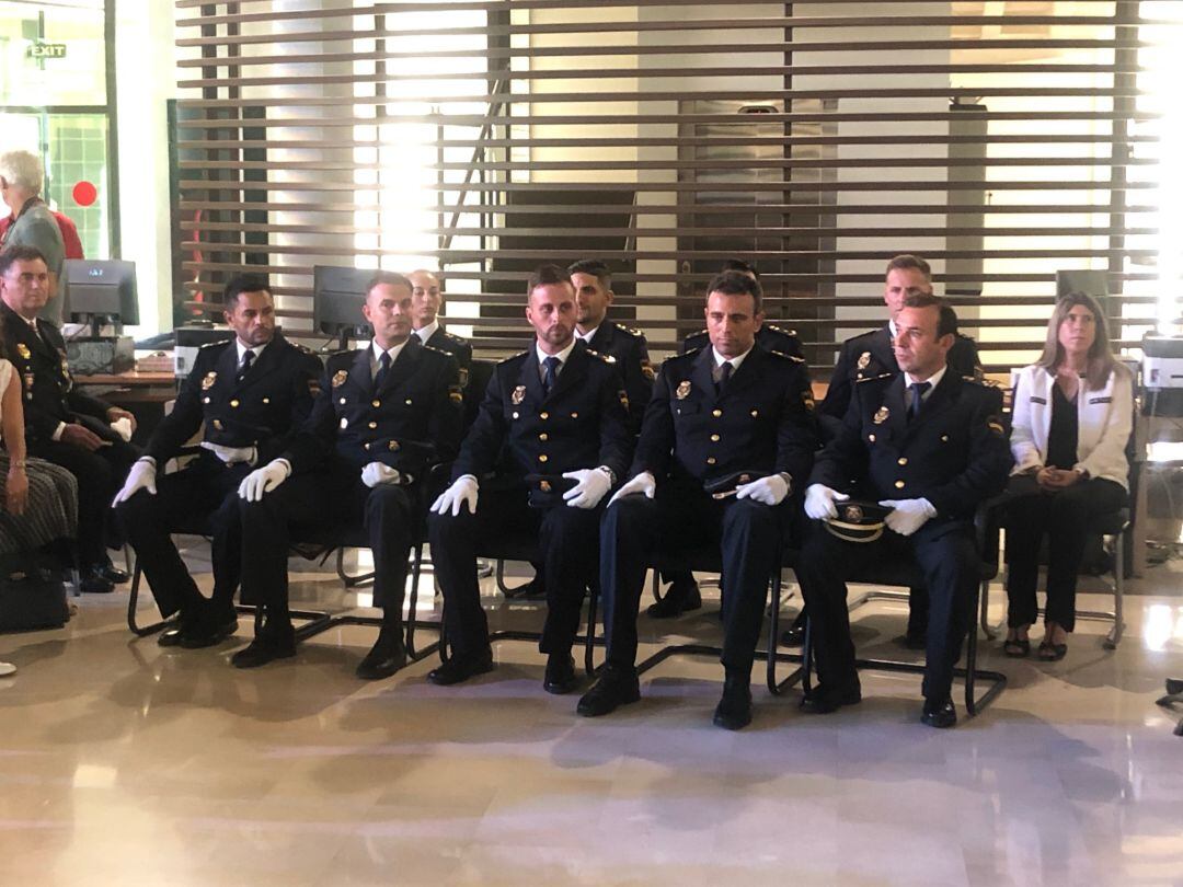 Agentes condecorados el año pasado