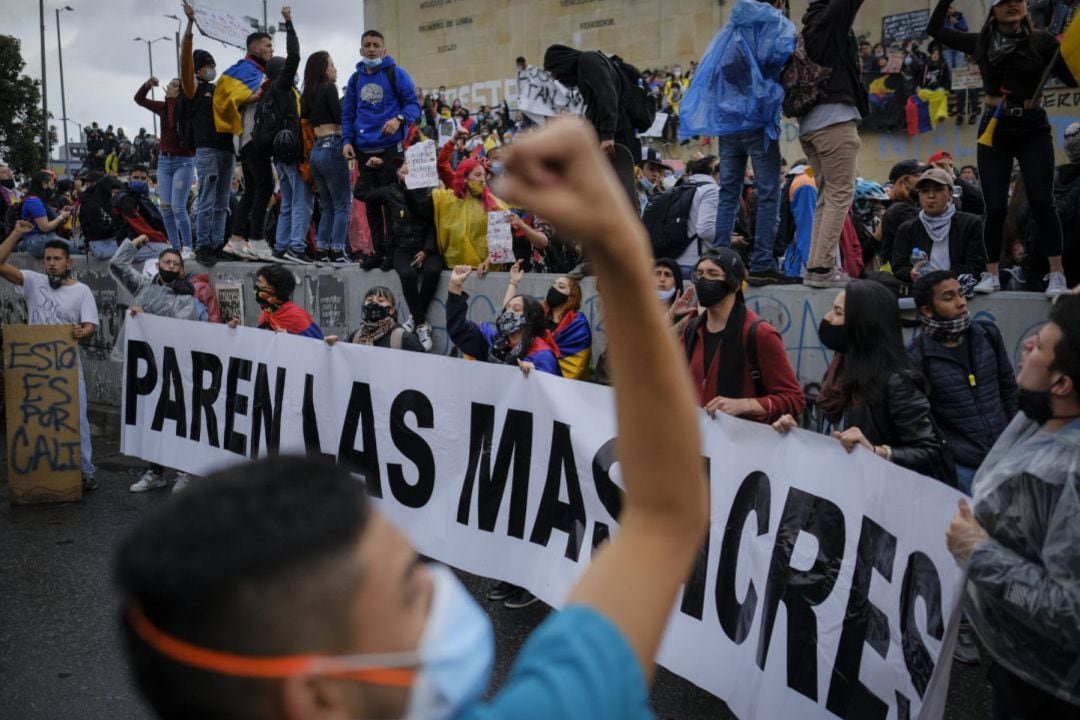 El pueblo colombiano está siendo oprimido por la policía del país