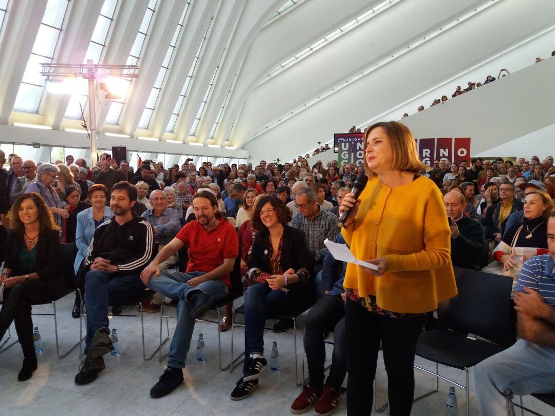 El líder de Unidas Podemos , al inicio del &quot;encuentro con la gente&quot; celebrado en el palacio de Congresos de Oviedo