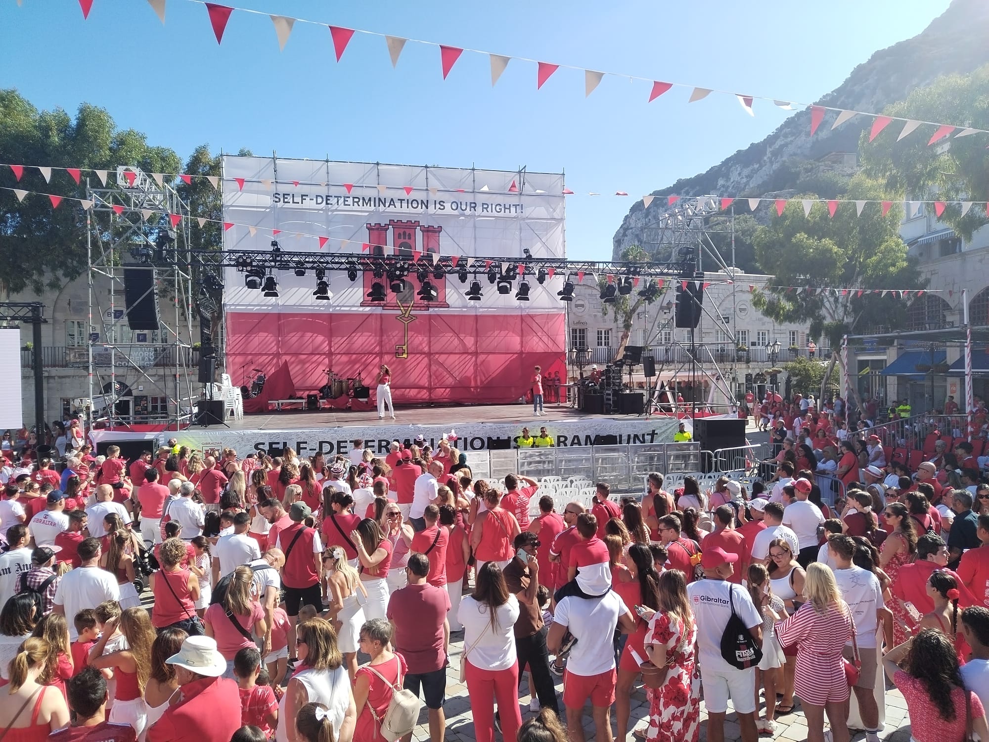 Actuaciones en Casemates Square