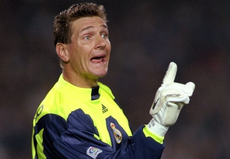 Bodo Illgner, durante un partido con el Real Madrid