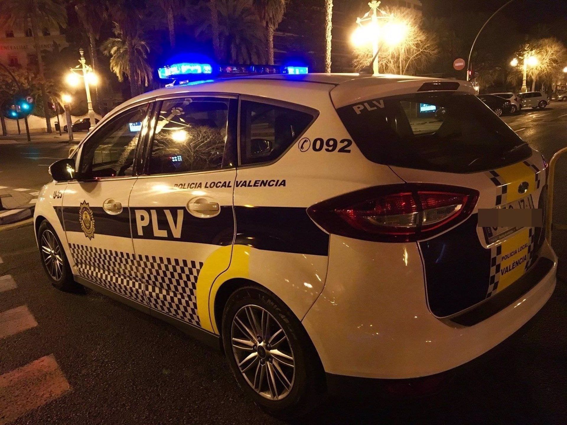 Coche patrulla de la Policía Local de València en una imagen de archivo.