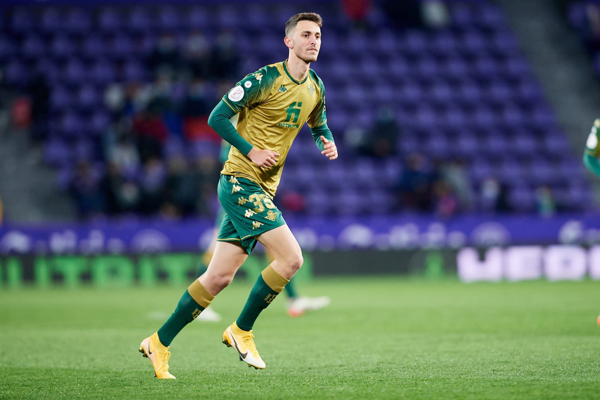 raúl, delantero del Betis en una fotografía del perfil de su club