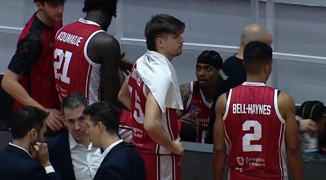 Los jugadores del Casademont en un tiempo muerto