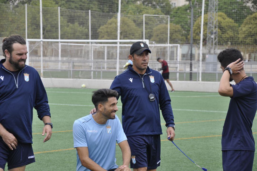 Juan Carlos Gómez, entrenador del Xerez CD durante un entrenamiento