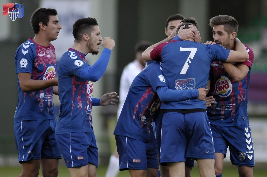 Dani Arribas celebrando el gol azulgrana