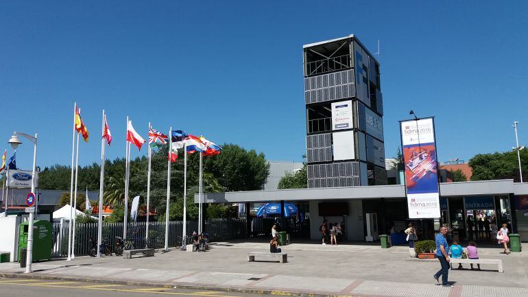 Acceso principal al recinto de la FIDMA.