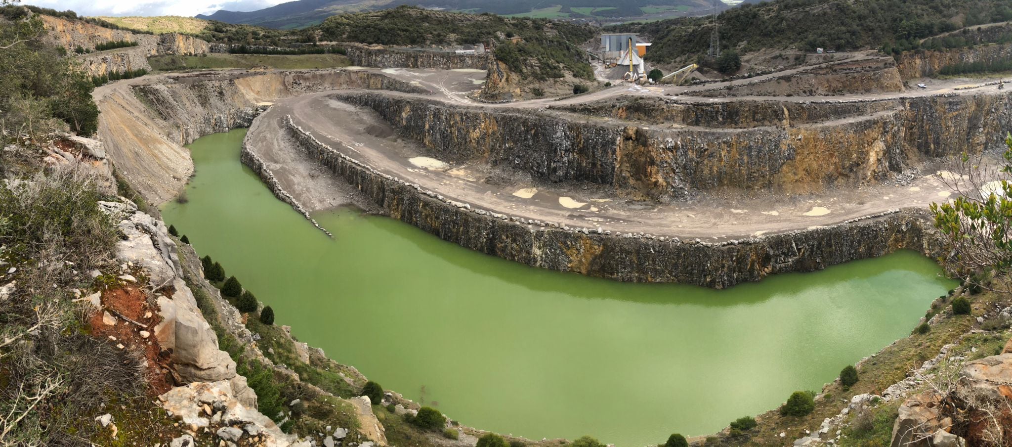 La cantera de Nanclares (Álava) inundada por agua del acuífero de Subijana en febrero de 2024