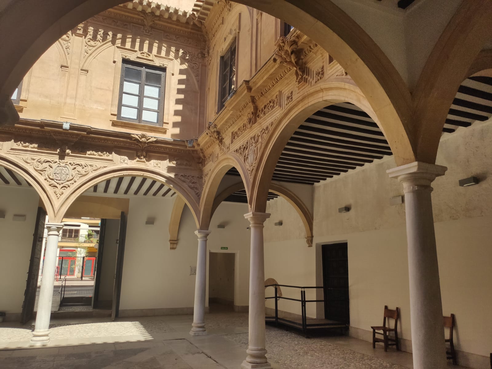 Patio Porticado de la Casa Palacio de Guevara en Lorca