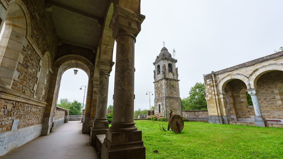 La piedra de los deseos vasca para encontrar pareja y por qué deberías tener cuidado con ella