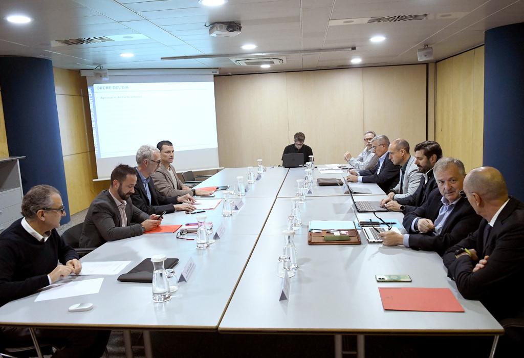 Un moment de l&#039;11a Comissió de Seguiment de les Línies de Transport Nacional Regular.