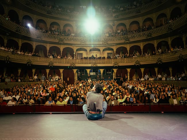 Concierto de Gonzalo Hermida en el Teatro Falla de Cádiz