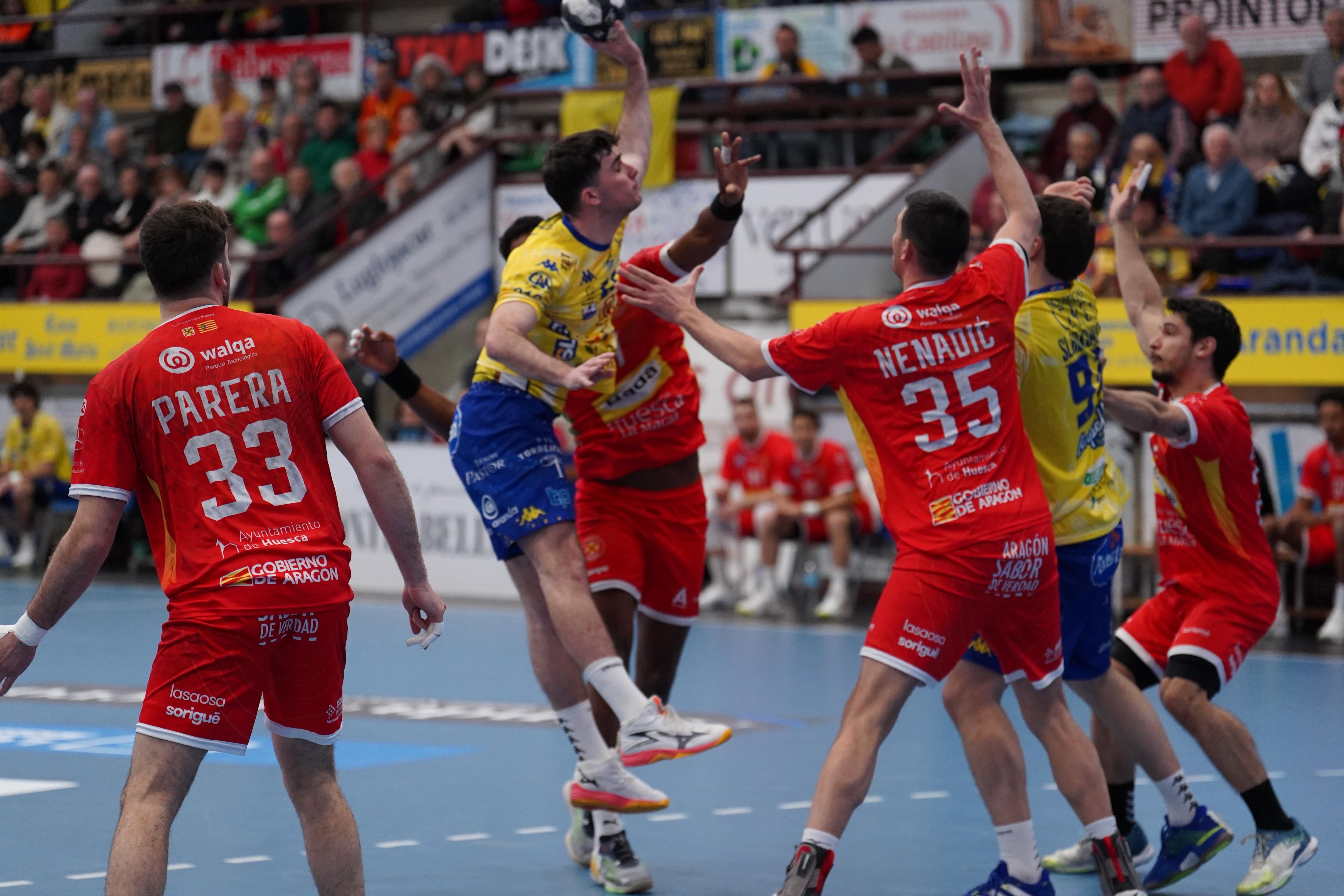 La defensa de Huesca fue un incordio