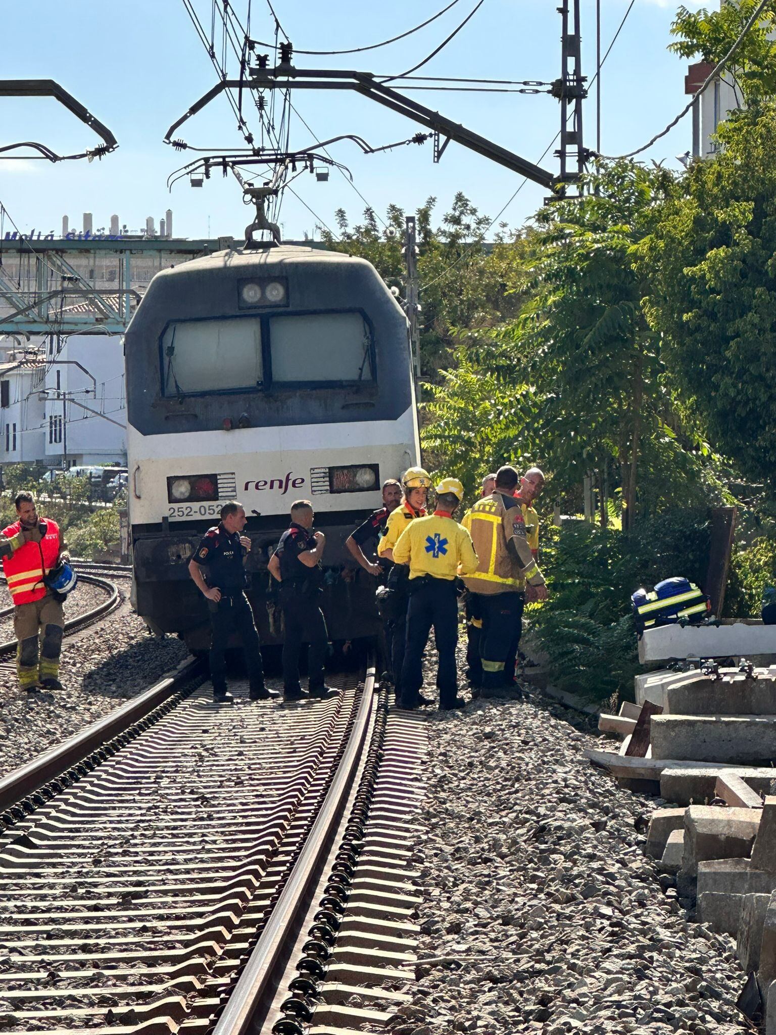 Agents dels mossos, bombers i del servei d&#039;emergències mèdiques s&#039;han desplaçat al lloc del sinistre en què no s&#039;han registrat ferits