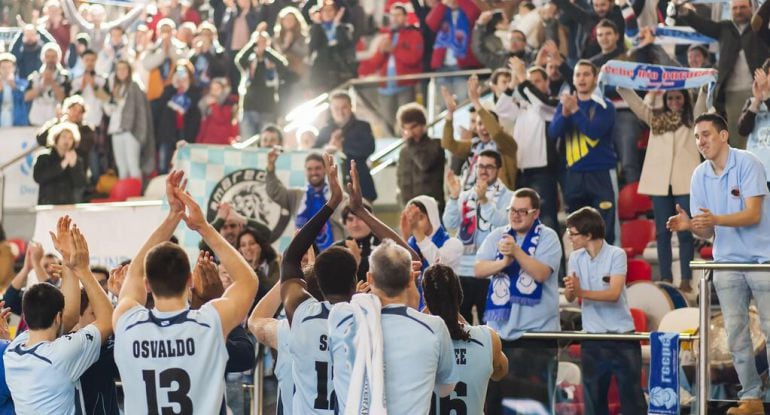 La marea celeste nunca dejó solo al Breo. Recuerdo el apoyo incondicional en A Coruña en la temporada 2014-2015