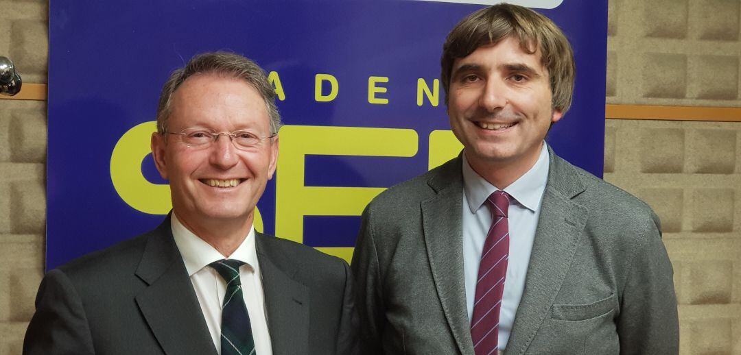 Alfonso Martínez y Alfonso Palacios en los estudios de Radio Asturias - SER