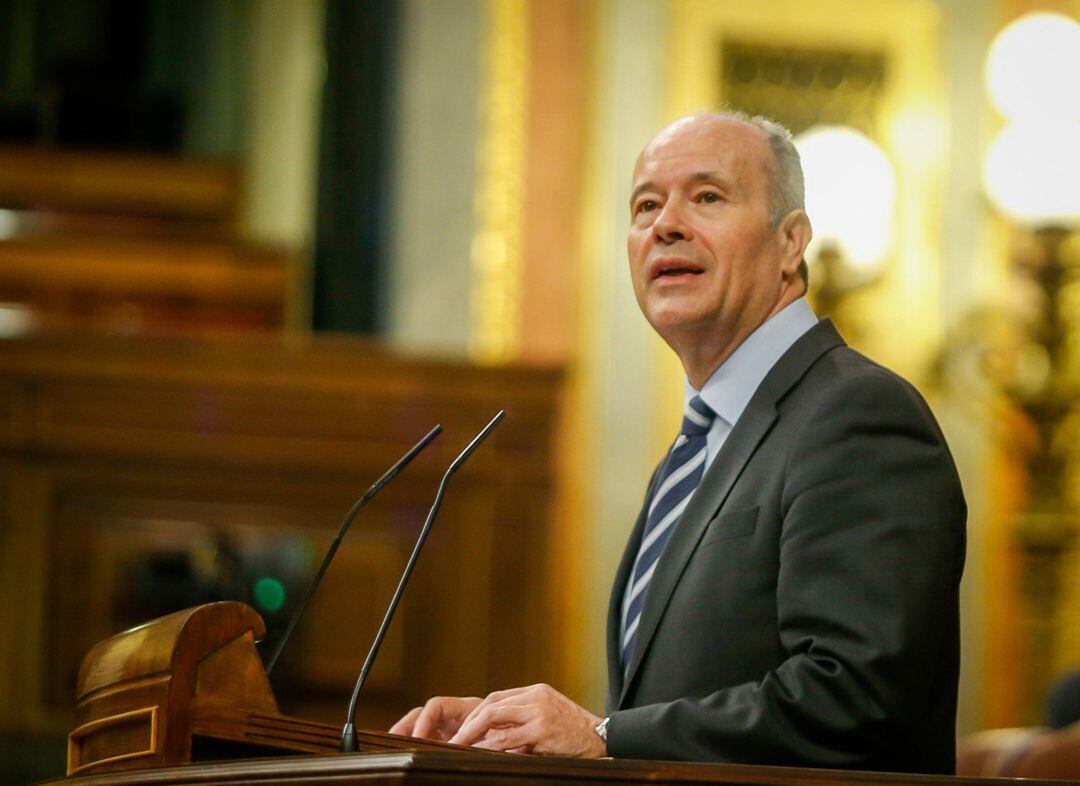 Pla mitjà del ministre de Justícia, Juan Carlos Campo, durant el debat del decret de mesures pel coronavirus en l&#039;administració de justícia al Congrés, el 13 de maig del 2020 (horitzontal)