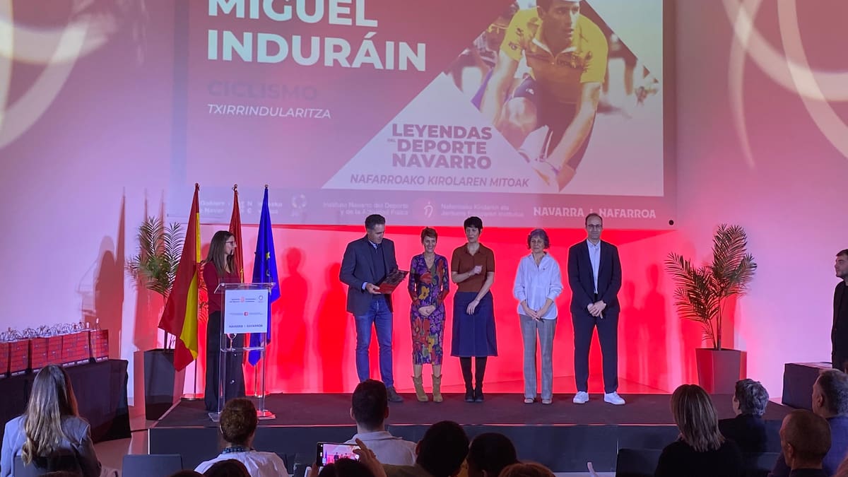 Reconocimiento a las personas que han recibido la Medalla de Oro del Deporte de Navarra en sus 40 años de historia