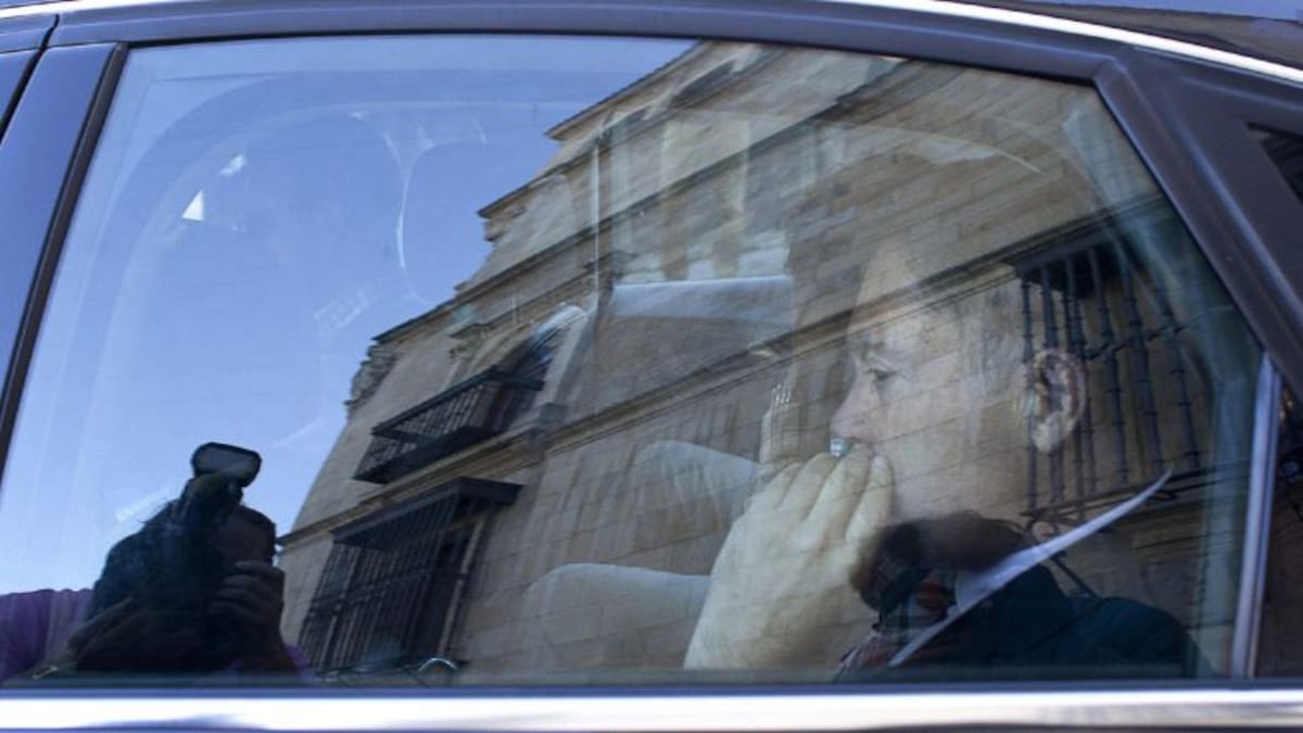 Encarcelado y expulsado del PP