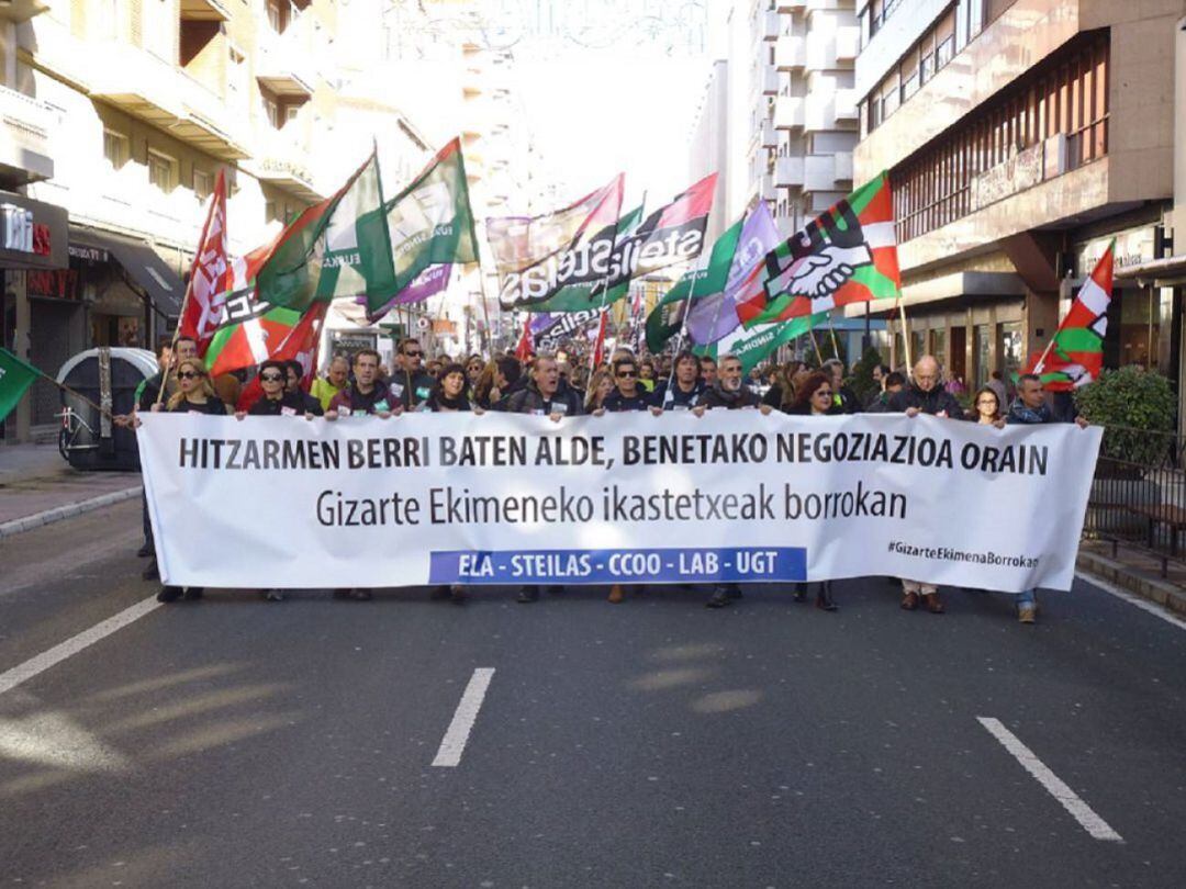 Los docentes de los colegios concertados vuelven a la calle para reivindicar su convenio.