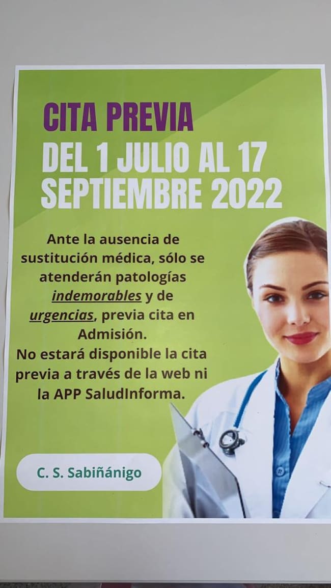 El cartel que ha generado discordia ha sido retirado del centro de salud