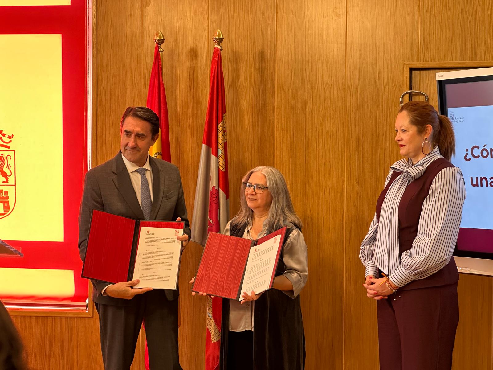 La Junta de Castilla y León refuerza la protección civil con dos protocolos para la asistencia psicológica y la atención a personas sordas en emergencias
