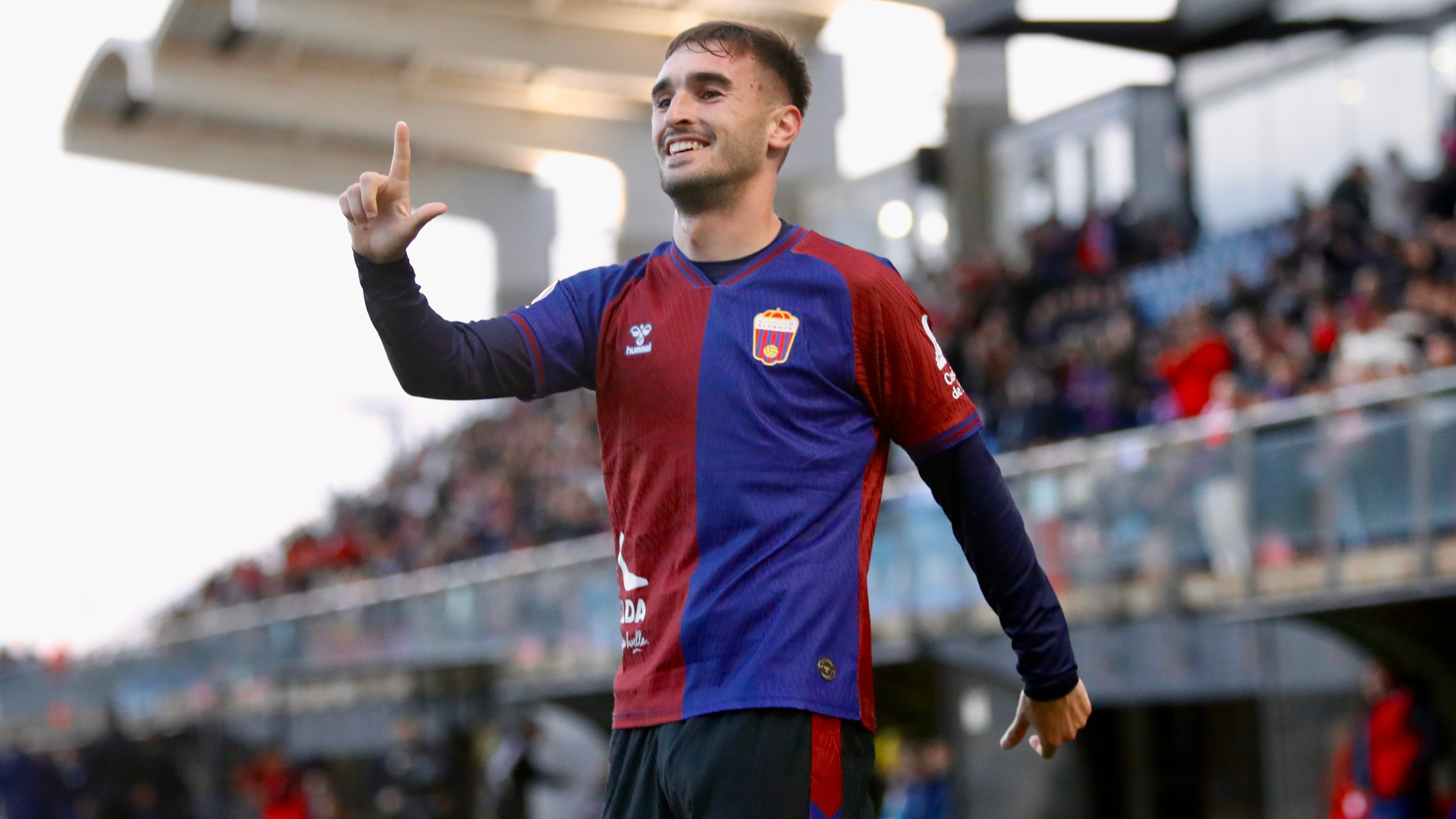 David Ruiz ha abierto el camino de la victoria del Eldense