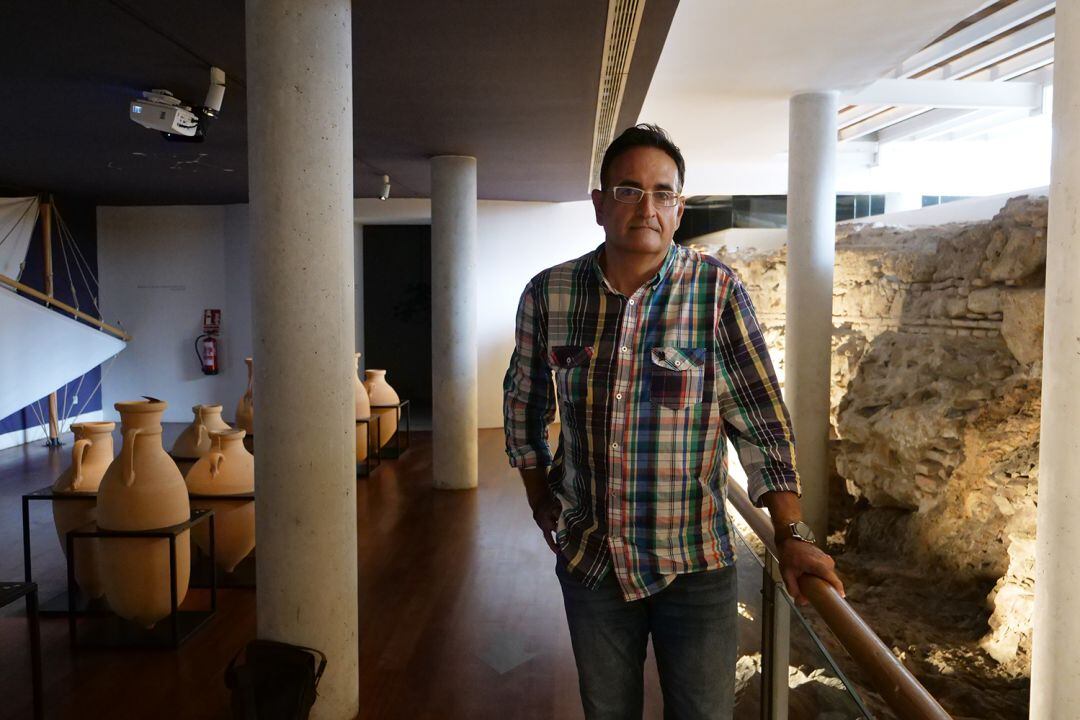 José Suárez pertenece al área de Prehistoria de la Universidad de Málaga.