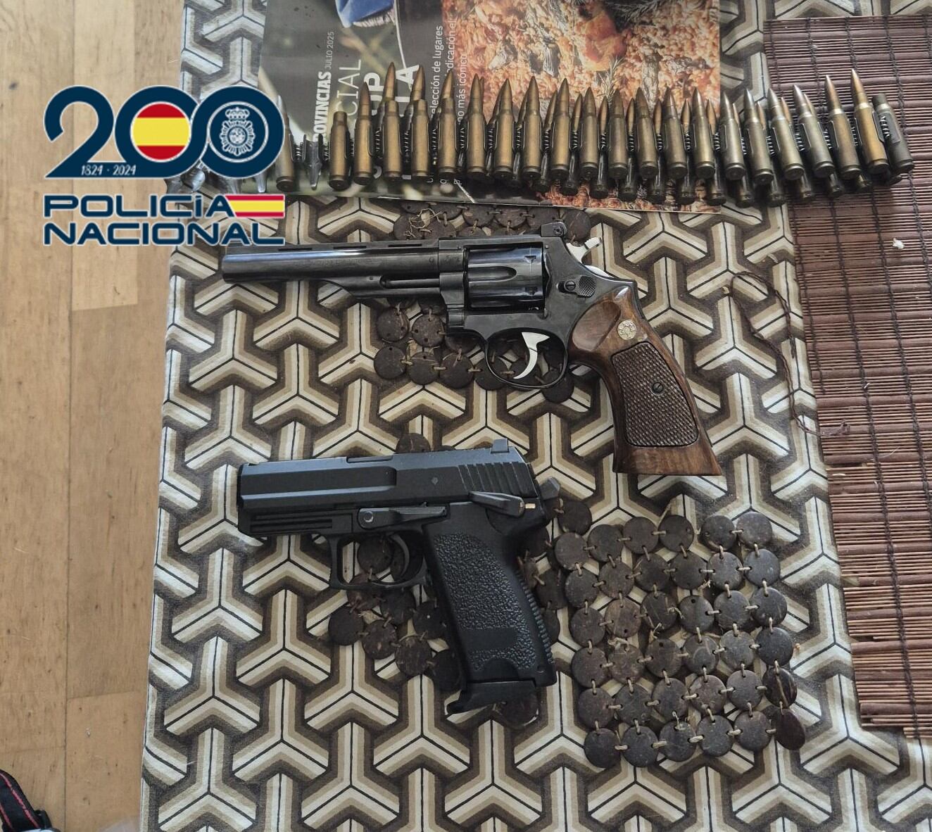 La Policía Nacional desarticula en València dos puntos negros de venta de drogas y detiene a seis personas