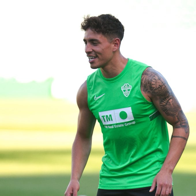 Ponce durante un entrenamiento con el Elche la pasada campaña