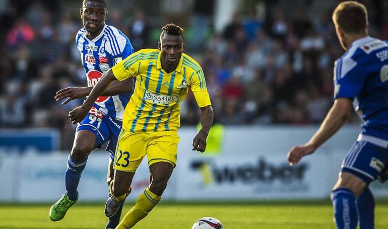 Patrick Twumasi, durante un partido con el Astaná kazajo.