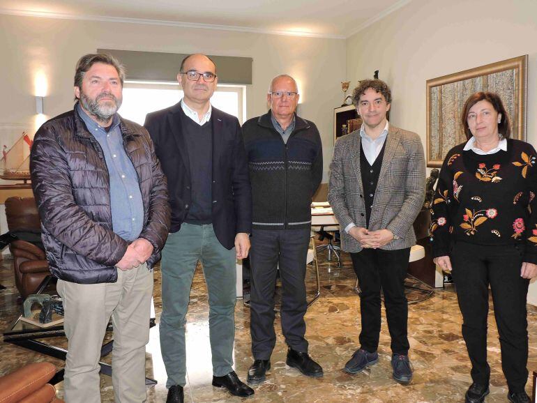 Reunión, en Dénia, para la puesta en marcha del centro universitario de formación gastronómica.