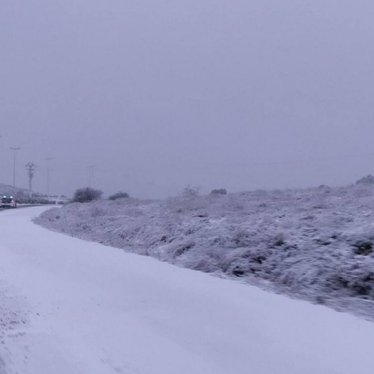 La nieve deja carreteras cortadas en el Noroeste y Altiplano y colegios suspendidos