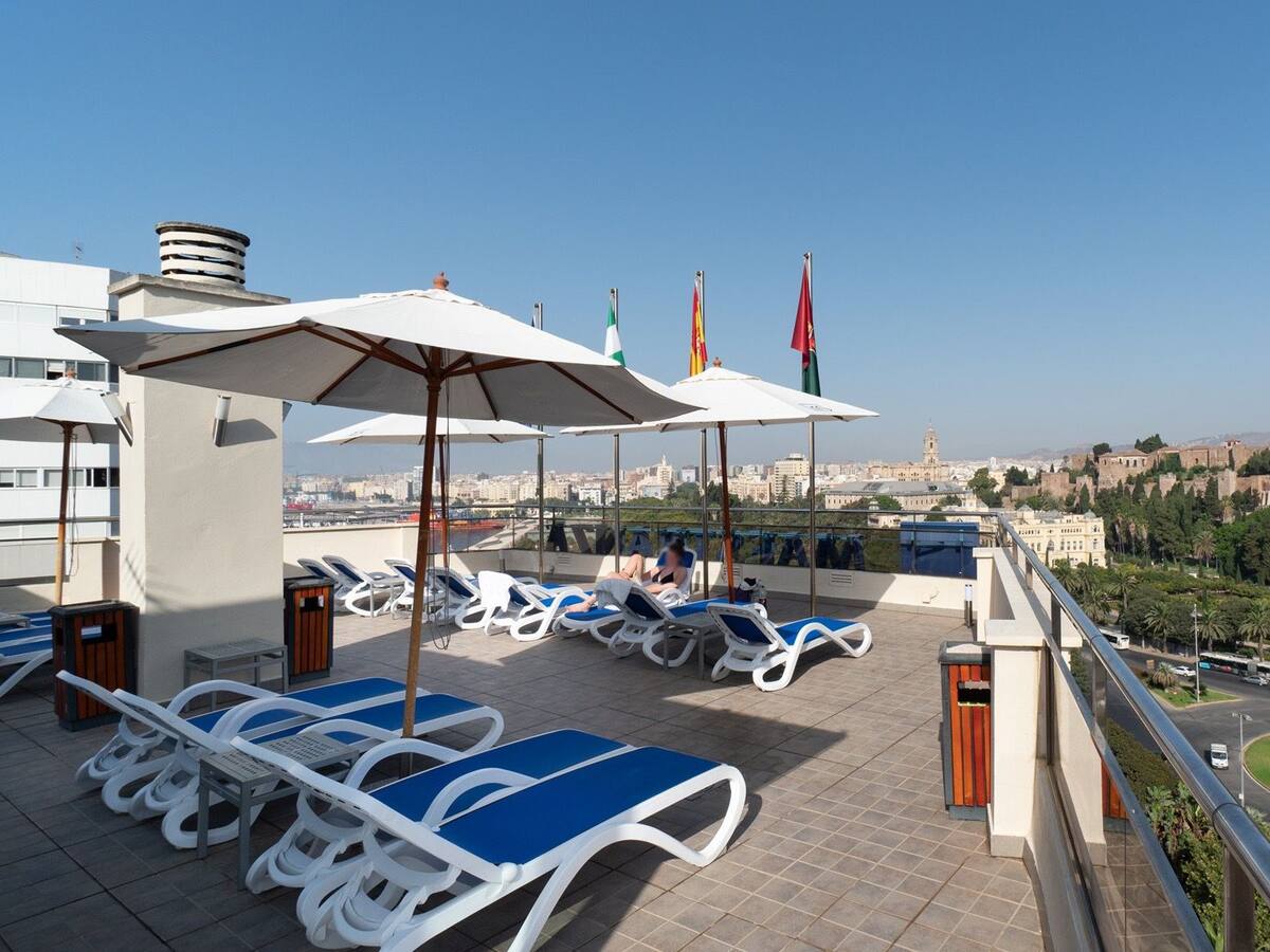 Málaga rozará el 90% de ocupación hotelera durante la Feria de 2025