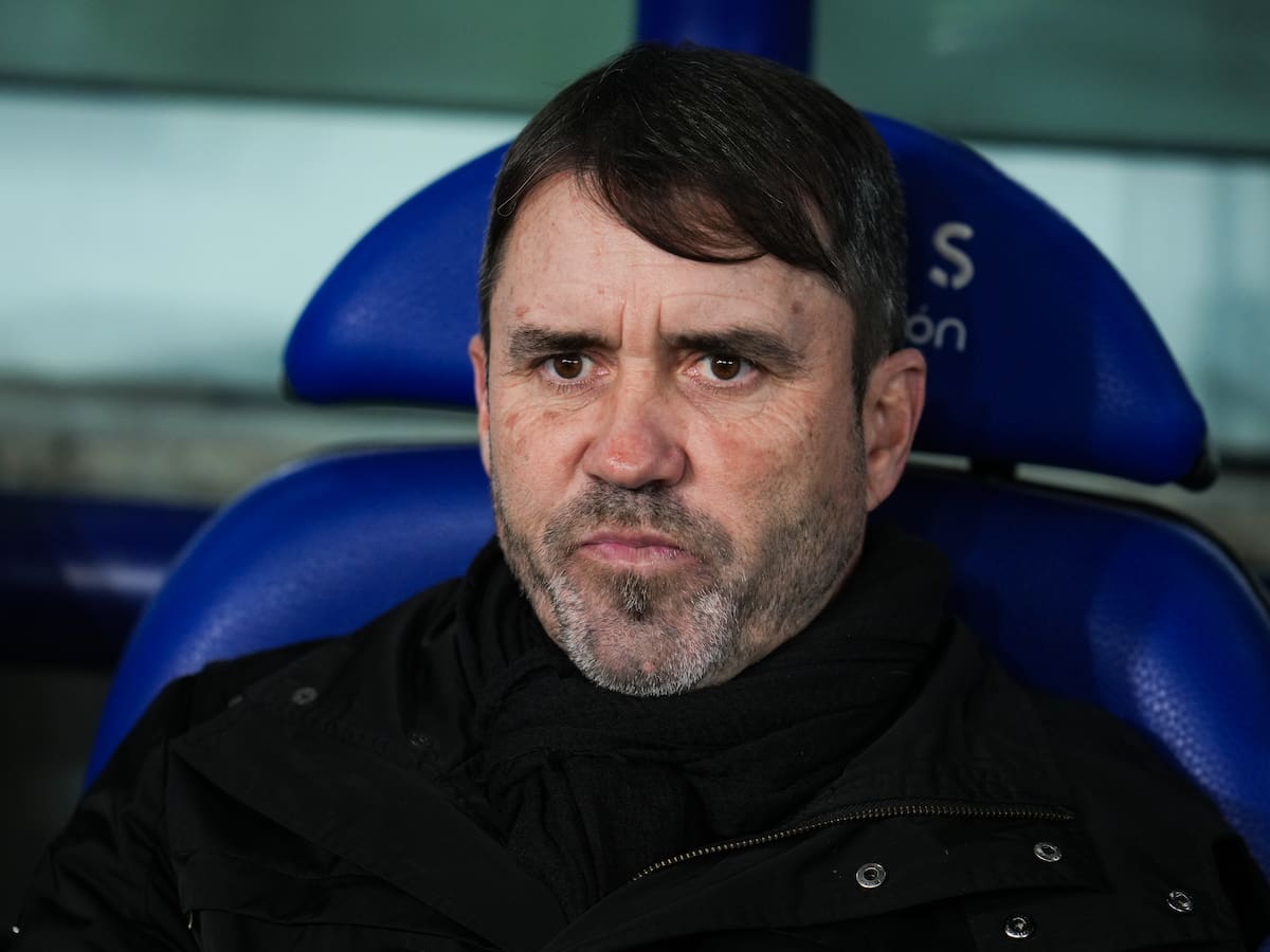 Coudet recuerda el playoff de ascenso para criticar la actuación arbitral: "Llegaba con una mochila pesada de aquella noche"