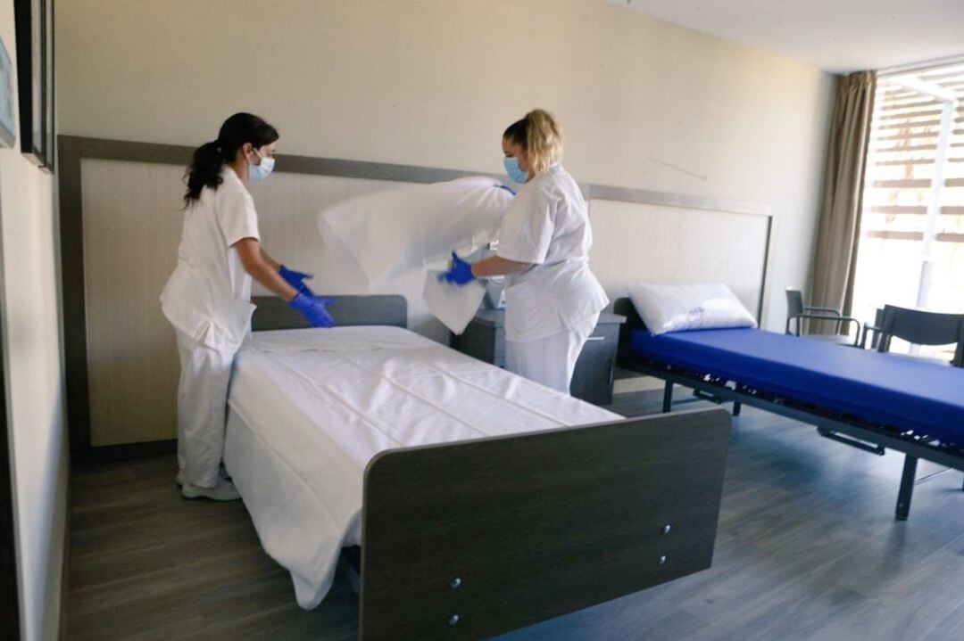 Trabajadoras de la residencia de asintomáticos de Palma