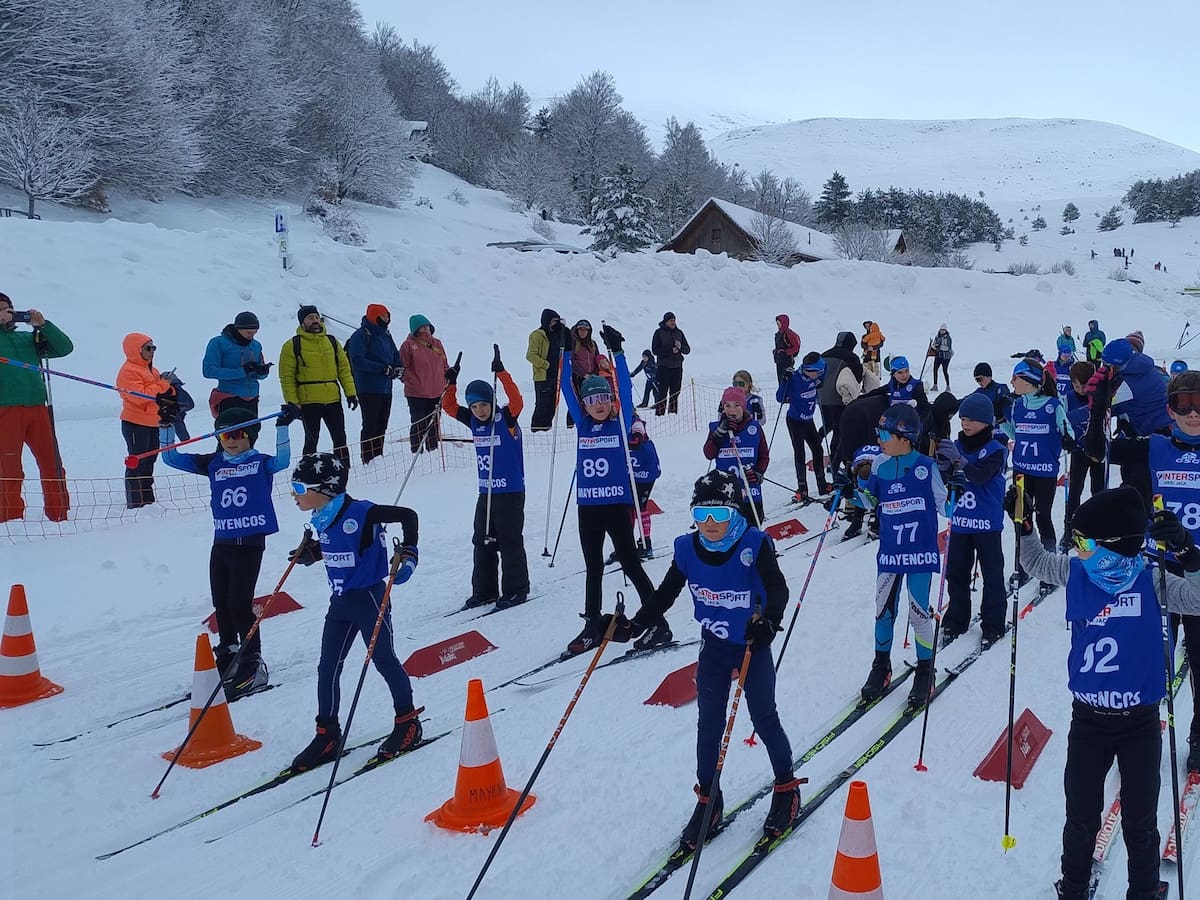 Irati Cuadrado e Izai Irigoien ganadores de la 35 edición del Trofeo Mayencos de esquí nórdico
