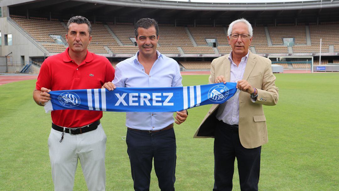 José Pérez Herrera junto a Edu Villegas y Rafael Coca en Chapín 